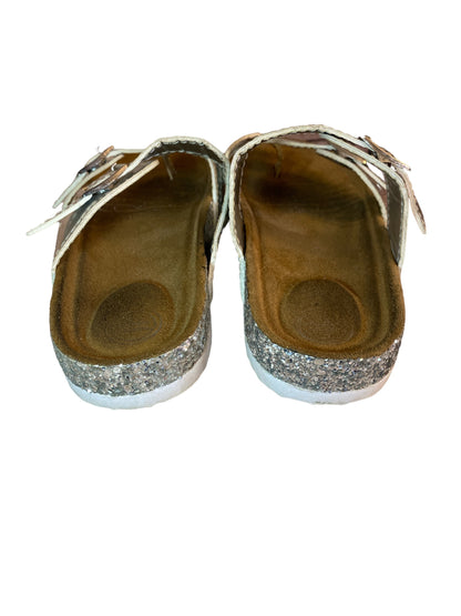 Wonder Nation Girls' Silver Sparkle Slip On Sandals Size 12 Pre-Owned